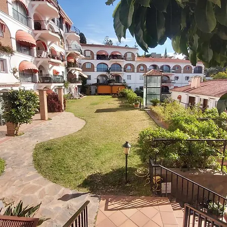 Interpares Swimmingpool By Del Parque Flats Apartment Malaga